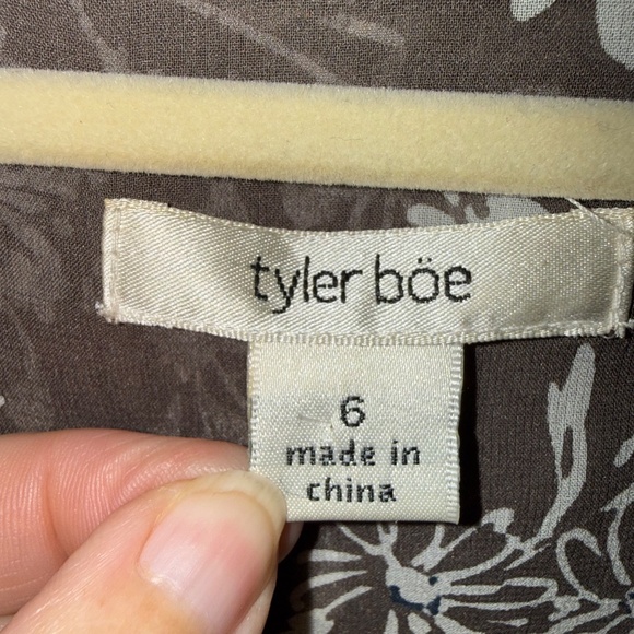 Tyler Boe 100% Silk Floral Blouse Ruffled Size‎ 6 - Picture 11 of 13